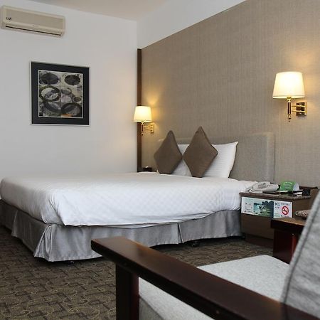 Pleasant Hotels International Taoyuan Bagian luar foto