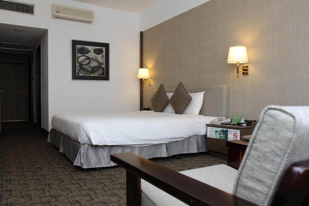 Pleasant Hotels International Taoyuan Bagian luar foto