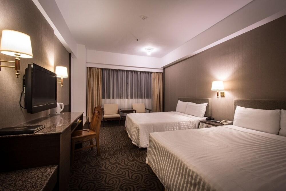 Pleasant Hotels International Taoyuan Bagian luar foto
