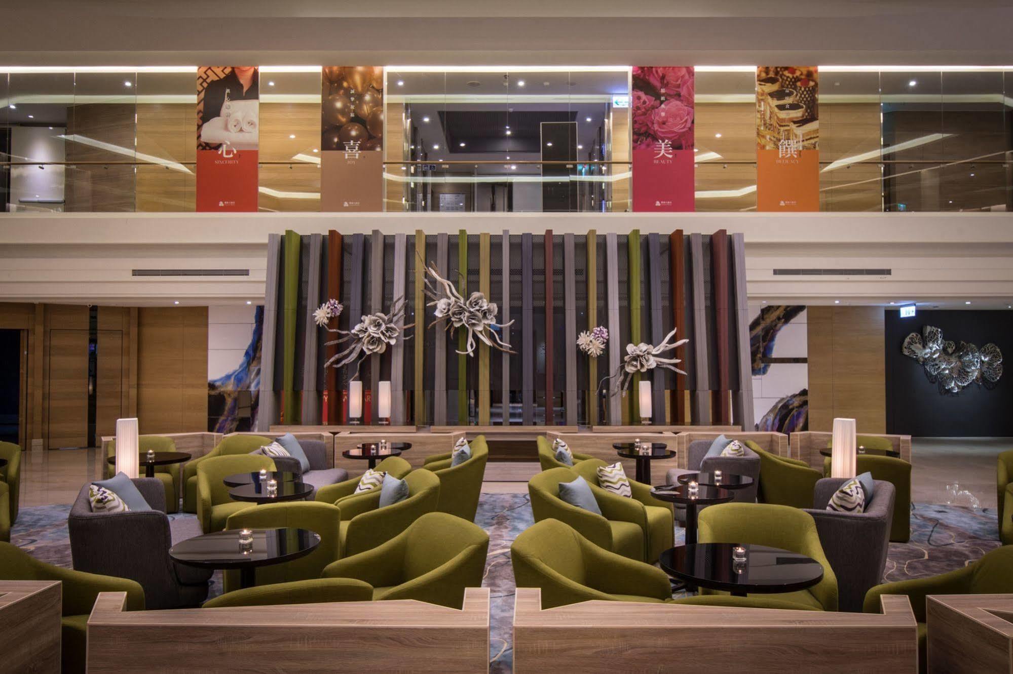 Pleasant Hotels International Taoyuan Bagian luar foto