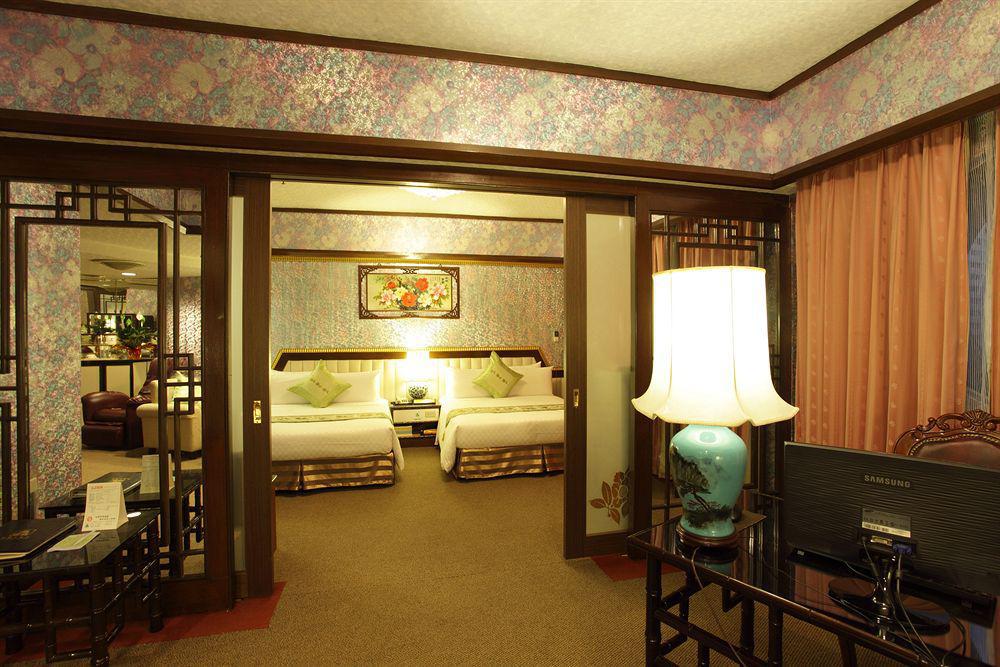 Pleasant Hotels International Taoyuan Bagian luar foto